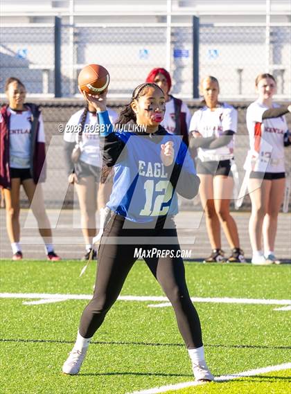 Thumbnail 2 in Kentlake @ Federal Way photogallery.