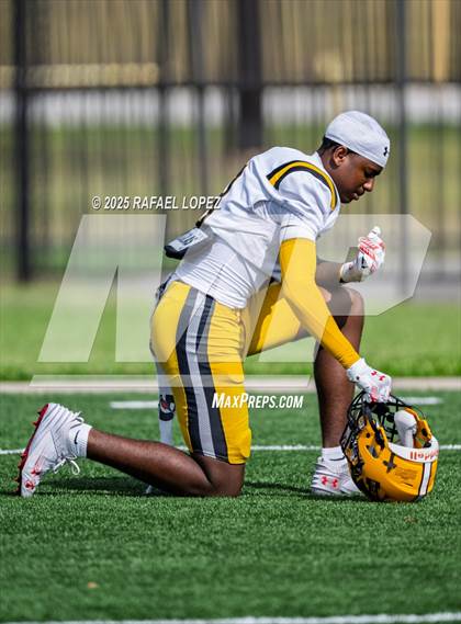 Thumbnail 2 in Fort Bend Marshall @ Lee photogallery.