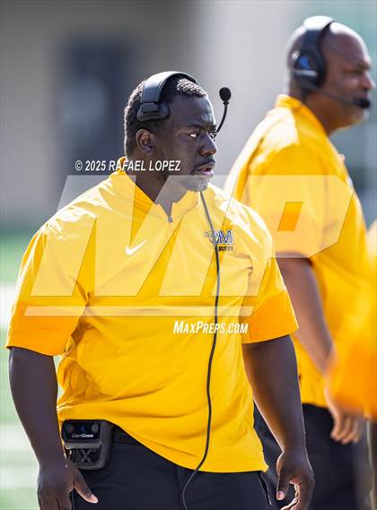 Thumbnail 3 in Fort Bend Marshall @ Lee photogallery.