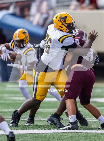 Thumbnail 3 in Fort Bend Marshall @ Lee photogallery.