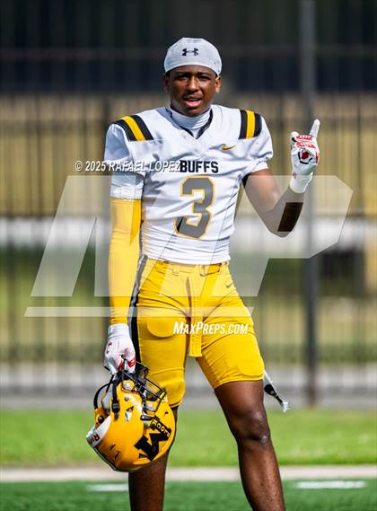 Thumbnail 3 in Fort Bend Marshall @ Lee photogallery.