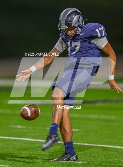 Thumbnail 3 in MacArthur @ Cypress Ridge photogallery.
