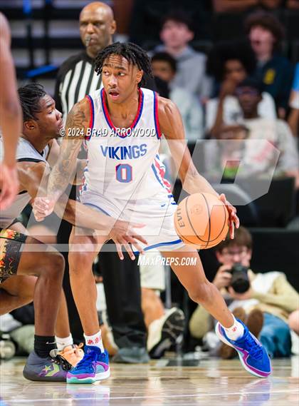 Thumbnail 3 in New Hanover vs North Mecklenburg (NCHSAA 4A Final) photogallery.