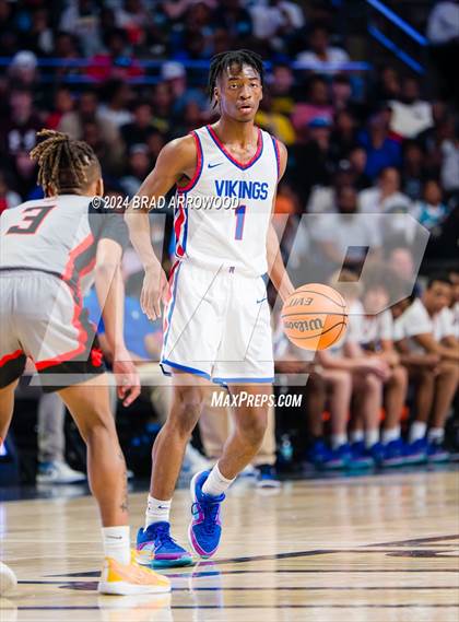 Thumbnail 1 in New Hanover vs North Mecklenburg (NCHSAA 4A Final) photogallery.