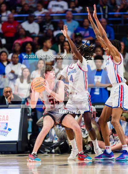 Thumbnail 3 in New Hanover vs North Mecklenburg (NCHSAA 4A Final) photogallery.