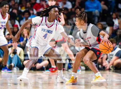 Thumbnail 2 in New Hanover vs North Mecklenburg (NCHSAA 4A Final) photogallery.