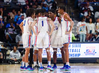Thumbnail 3 in New Hanover vs North Mecklenburg (NCHSAA 4A Final) photogallery.