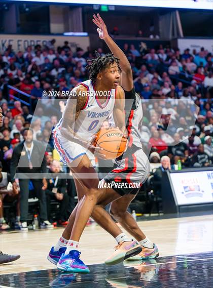 Thumbnail 2 in New Hanover vs North Mecklenburg (NCHSAA 4A Final) photogallery.
