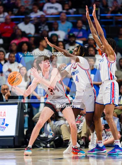 Thumbnail 2 in New Hanover vs North Mecklenburg (NCHSAA 4A Final) photogallery.