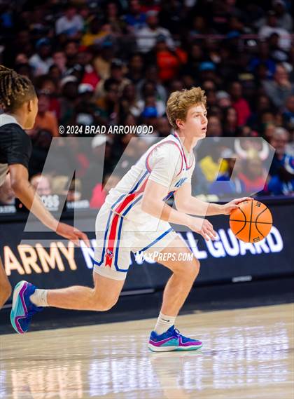 Thumbnail 2 in New Hanover vs North Mecklenburg (NCHSAA 4A Final) photogallery.