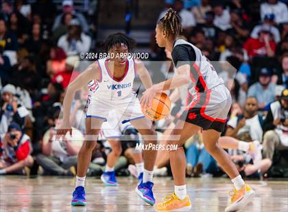 Thumbnail 2 in New Hanover vs North Mecklenburg (NCHSAA 4A Final) photogallery.