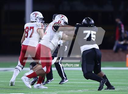 Thumbnail 2 in Cypress Park vs. Tomball (UIL 6A D2 Bi-District Playoff) photogallery.