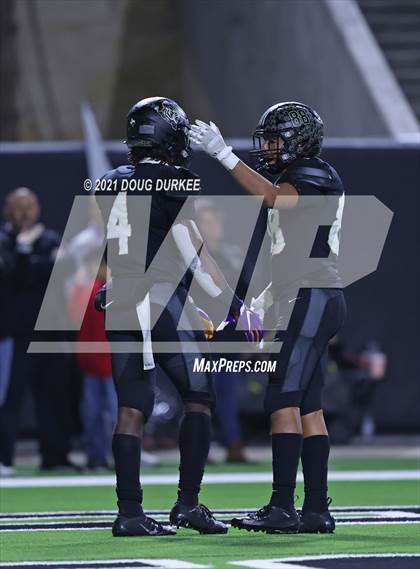 Thumbnail 3 in Cypress Park vs. Tomball (UIL 6A D2 Bi-District Playoff) photogallery.