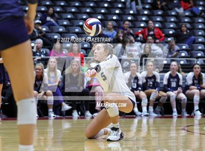 Thumbnail 1 in Tompkins vs. Keller (UIL 6A Semifinal) photogallery.