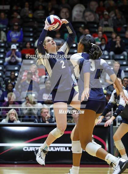 Thumbnail 1 in Tompkins vs. Keller (UIL 6A Semifinal) photogallery.