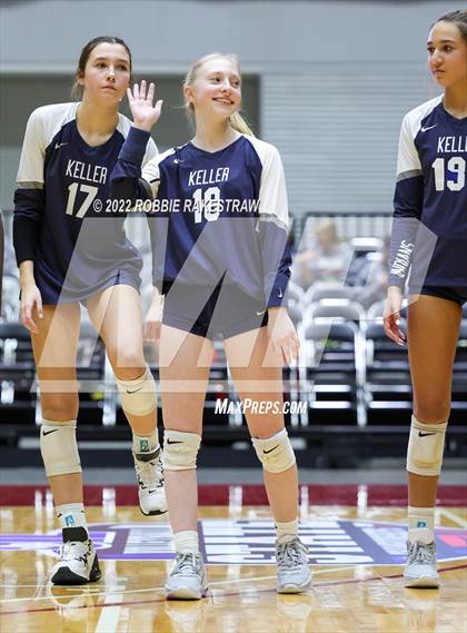 Thumbnail 1 in Tompkins vs. Keller (UIL 6A Semifinal) photogallery.