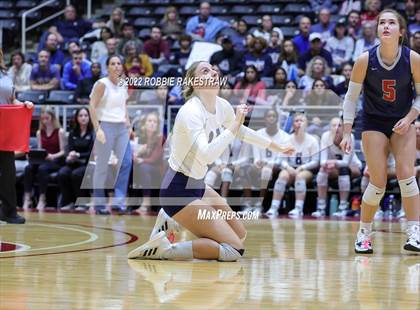 Thumbnail 1 in Tompkins vs. Keller (UIL 6A Semifinal) photogallery.