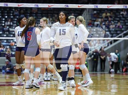 Thumbnail 2 in Tompkins vs. Keller (UIL 6A Semifinal) photogallery.