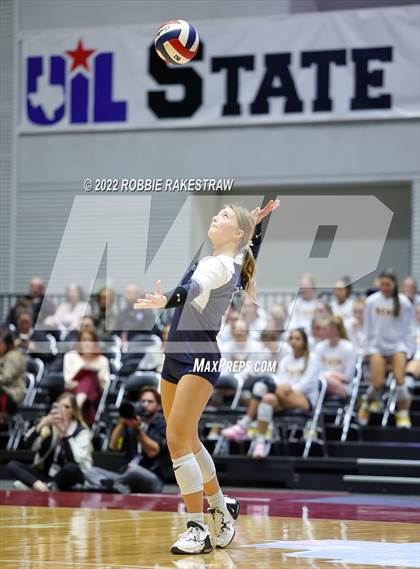 Thumbnail 1 in Tompkins vs. Keller (UIL 6A Semifinal) photogallery.
