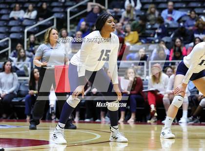 Thumbnail 3 in Tompkins vs. Keller (UIL 6A Semifinal) photogallery.