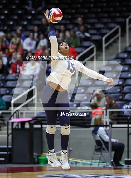 Thumbnail 3 in Tompkins vs. Keller (UIL 6A Semifinal) photogallery.