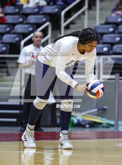 Thumbnail 1 in Tompkins vs. Keller (UIL 6A Semifinal) photogallery.