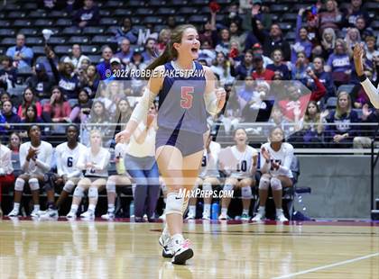 Thumbnail 3 in Tompkins vs. Keller (UIL 6A Semifinal) photogallery.