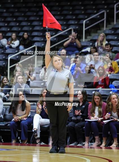 Thumbnail 3 in Tompkins vs. Keller (UIL 6A Semifinal) photogallery.