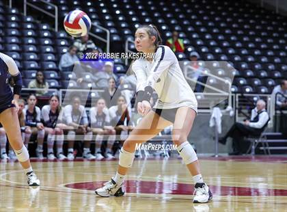 Thumbnail 3 in Tompkins vs. Keller (UIL 6A Semifinal) photogallery.