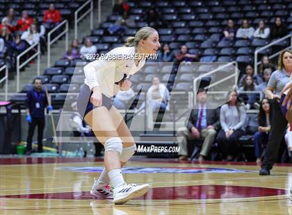 Thumbnail 2 in Tompkins vs. Keller (UIL 6A Semifinal) photogallery.