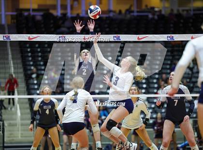 Thumbnail 2 in Tompkins vs. Keller (UIL 6A Semifinal) photogallery.