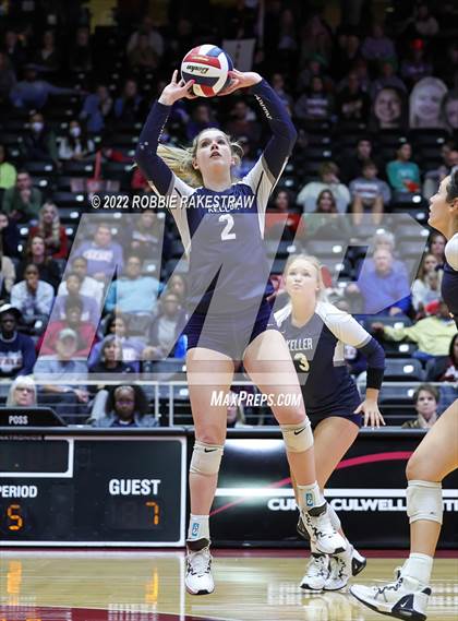 Thumbnail 2 in Tompkins vs. Keller (UIL 6A Semifinal) photogallery.