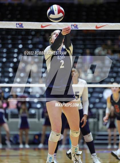 Thumbnail 3 in Tompkins vs. Keller (UIL 6A Semifinal) photogallery.