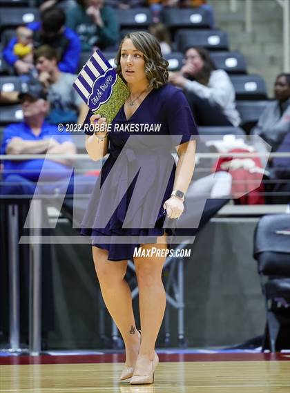 Thumbnail 3 in Tompkins vs. Keller (UIL 6A Semifinal) photogallery.