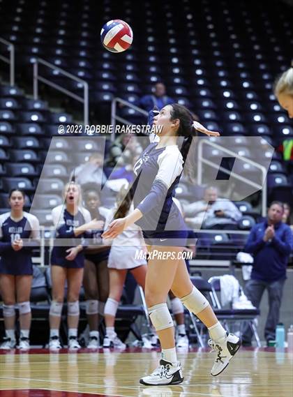 Thumbnail 3 in Tompkins vs. Keller (UIL 6A Semifinal) photogallery.