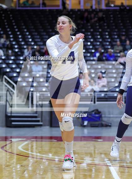 Thumbnail 3 in Tompkins vs. Keller (UIL 6A Semifinal) photogallery.