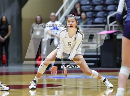 Thumbnail 3 in Tompkins vs. Keller (UIL 6A Semifinal) photogallery.