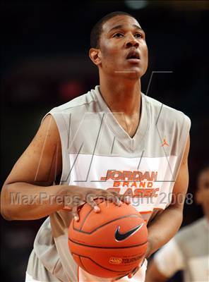 Thumbnail 2 in Jordan Brand Classic: Regional Game @ the Garden photogallery.