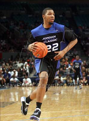 Thumbnail 3 in Jordan Brand Classic: Regional Game @ the Garden photogallery.