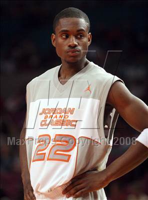 Thumbnail 2 in Jordan Brand Classic: Regional Game @ the Garden photogallery.