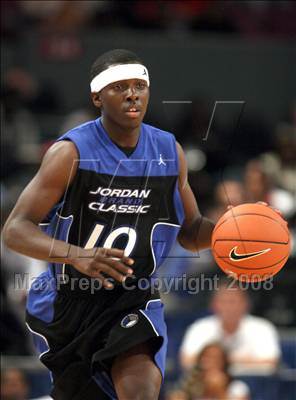 Thumbnail 2 in Jordan Brand Classic: Regional Game @ the Garden photogallery.