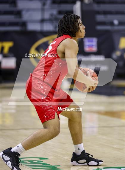 Thumbnail 1 in Putnam City North vs Chaminade (Norm Stewart Classic) photogallery.