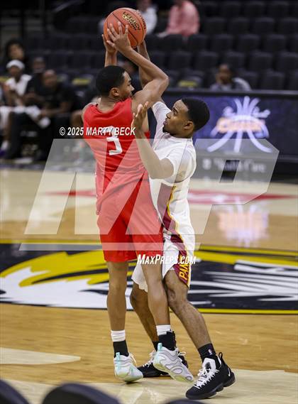 Thumbnail 1 in Putnam City North vs Chaminade (Norm Stewart Classic) photogallery.