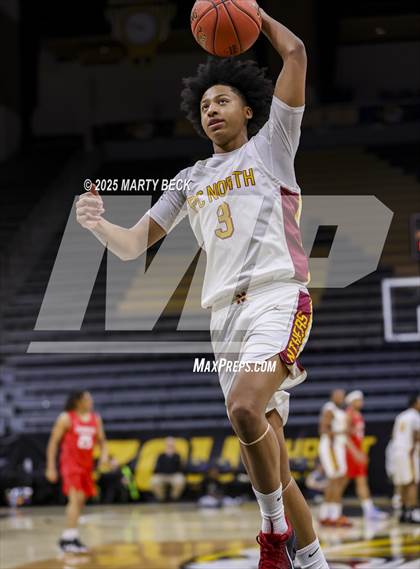 Thumbnail 1 in Putnam City North vs Chaminade (Norm Stewart Classic) photogallery.