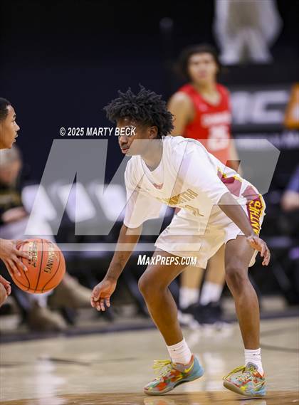 Thumbnail 3 in Putnam City North vs Chaminade (Norm Stewart Classic) photogallery.