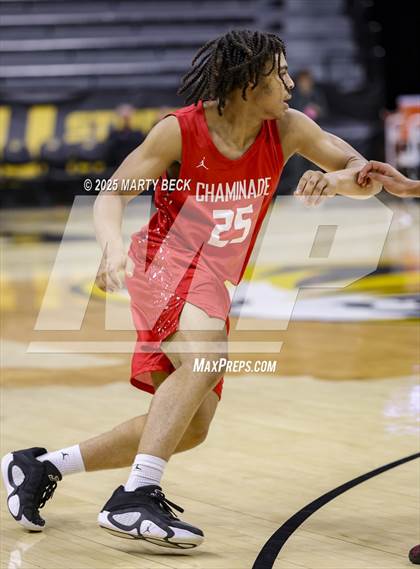 Thumbnail 3 in Putnam City North vs Chaminade (Norm Stewart Classic) photogallery.