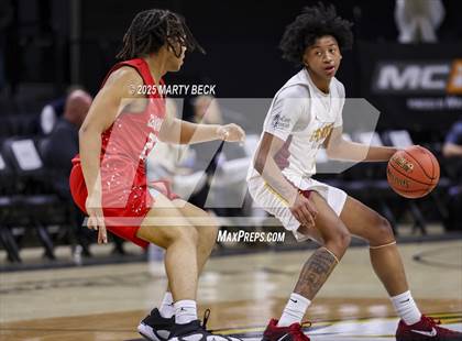 Thumbnail 1 in Putnam City North vs Chaminade (Norm Stewart Classic) photogallery.