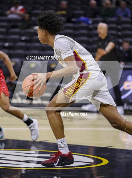 Thumbnail 1 in Putnam City North vs Chaminade (Norm Stewart Classic) photogallery.