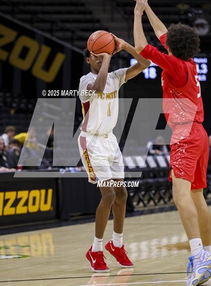 Thumbnail 2 in Putnam City North vs Chaminade (Norm Stewart Classic) photogallery.