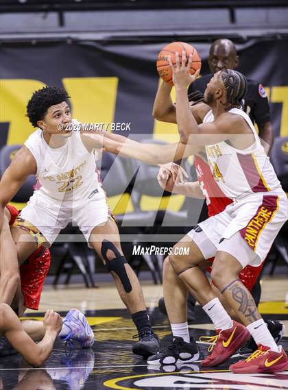 Thumbnail 1 in Putnam City North vs Chaminade (Norm Stewart Classic) photogallery.